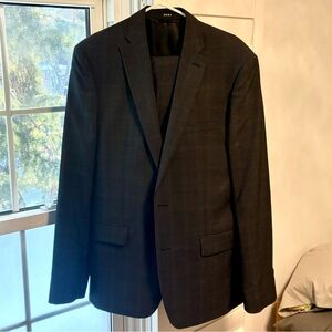 Strauss Men's Dark Grey Single Breast Suit 100% wool - Blazer XL // Pants 34x33